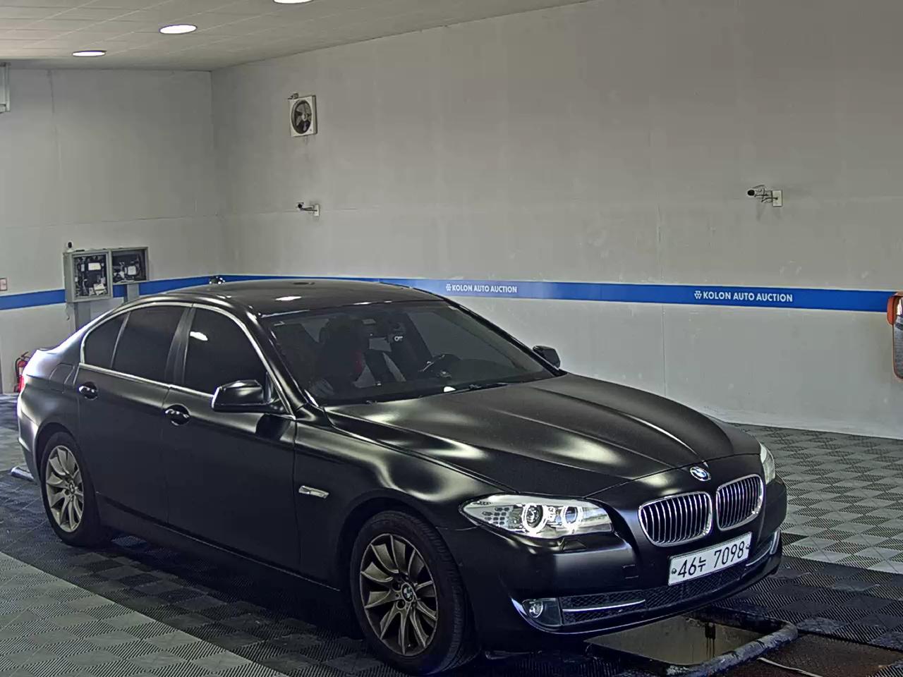بي إم دبليو 5 Series (6Th Gen) 528I 2013 528i