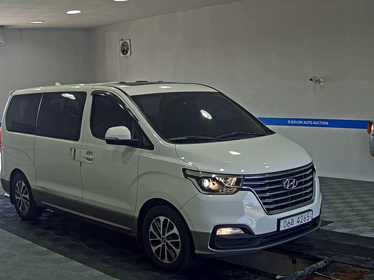 هيونداي الجديد جراند ستاركس 9 Seater ديزل إكسكلوسيف 2019 إكسكلوسيف