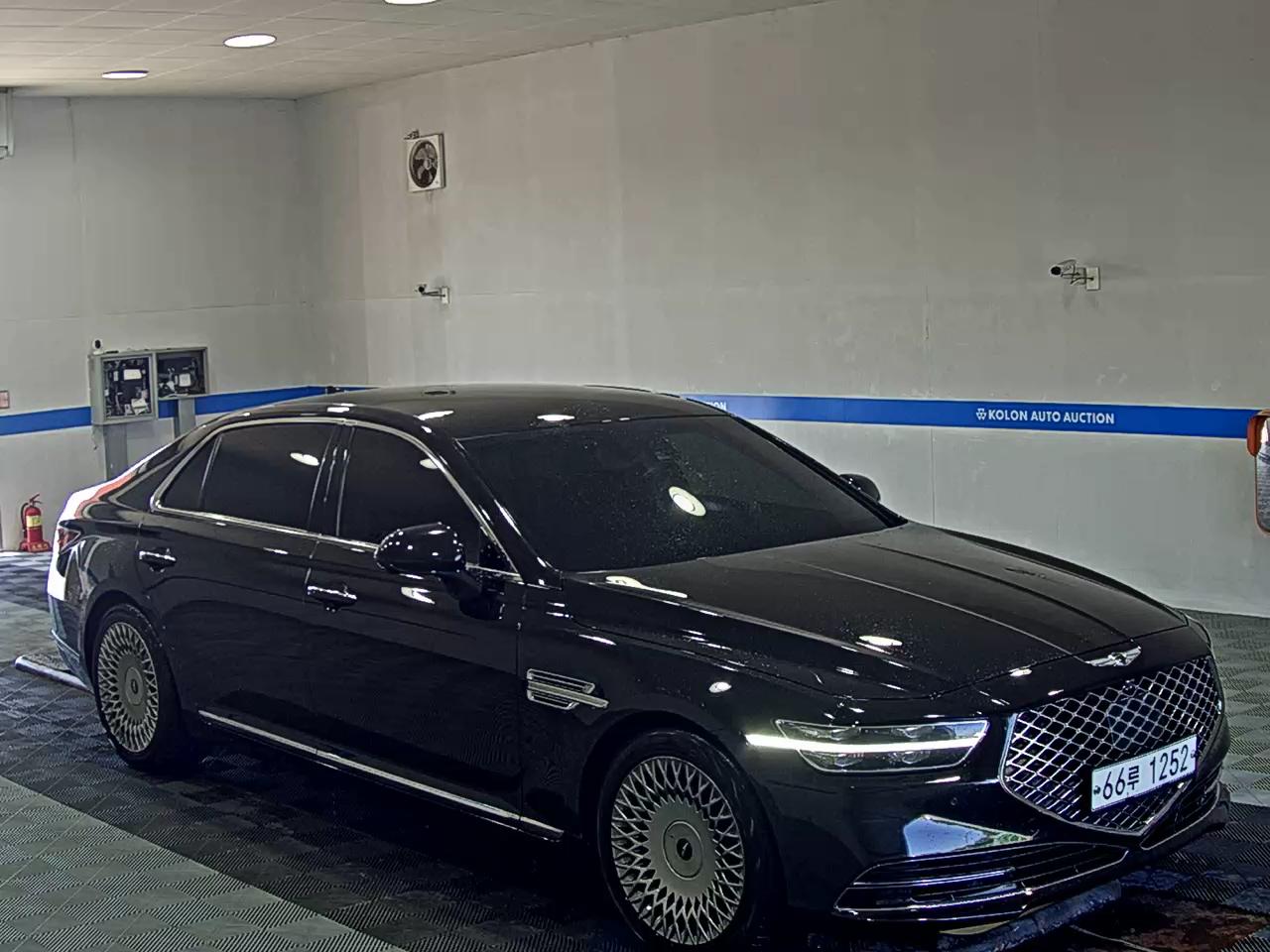 جينيسيس جينيسيس G90 2019 دفع رباعي بريميوم فاخر