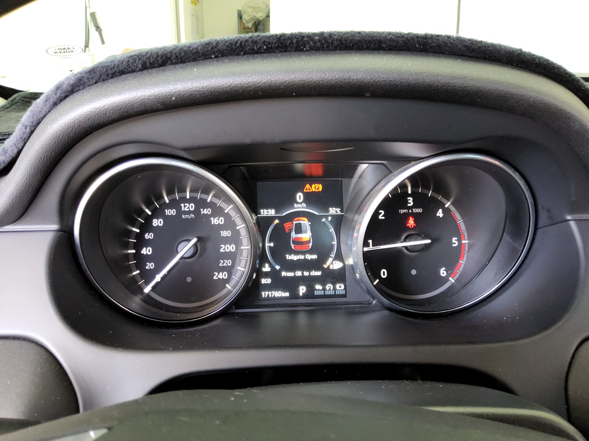 لاند روفر Rover Discovery Sport 2.0 Td4 Se 2017 SPORT SE