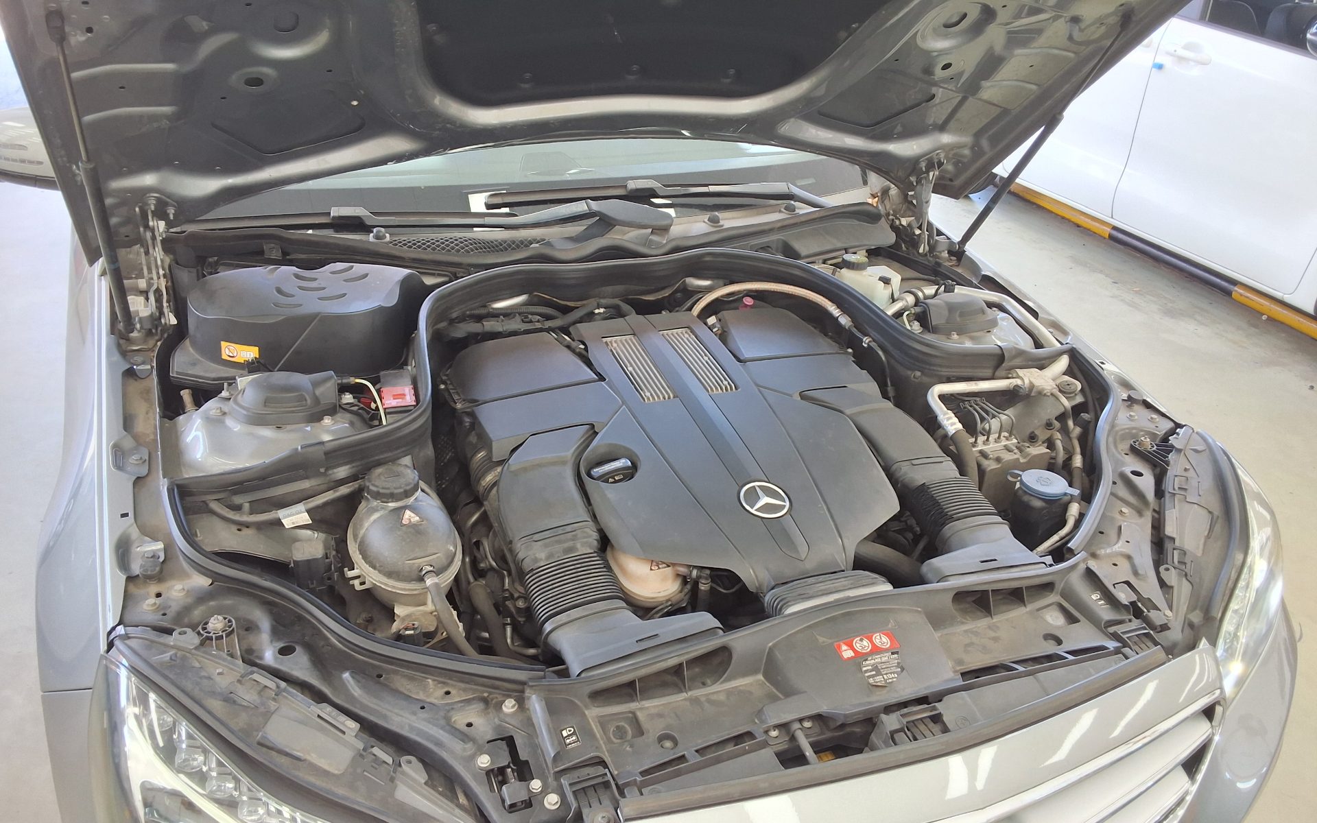 مرسيدس بنز E Class (4Th Gen) E400 فورماتيك Intelligent Drive 2015 4MATIC