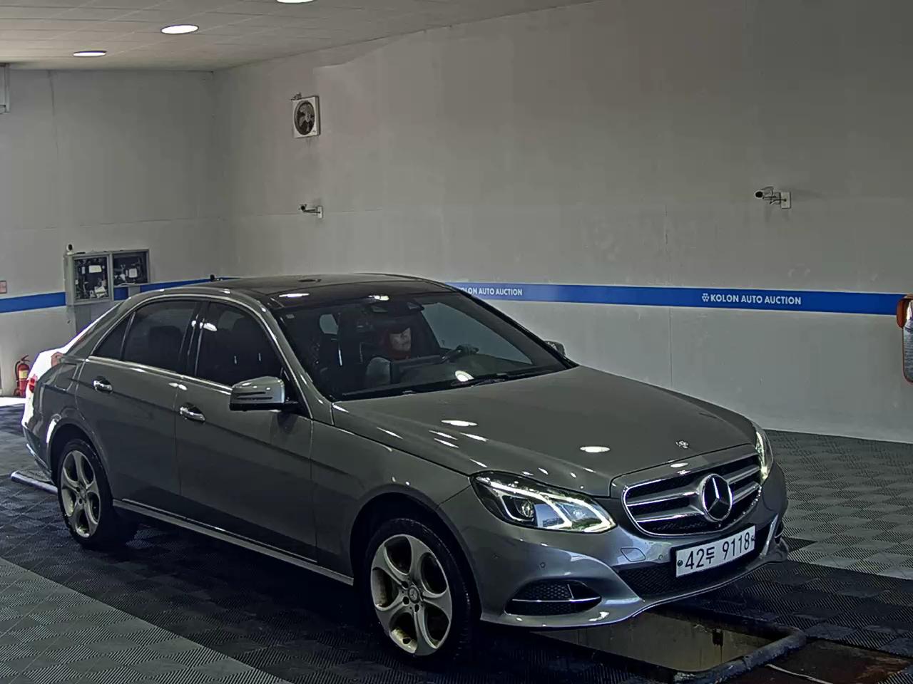 مرسيدس بنز E Class (4Th Gen) E400 فورماتيك Intelligent Drive 2015 4MATIC