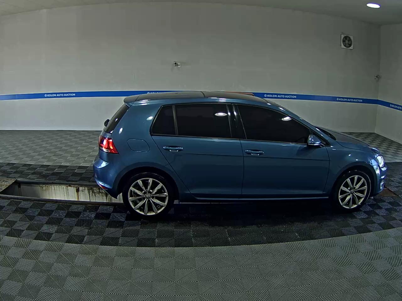 فولكس فاجن جولف (7Th Gen) 2.0 TDI 2015