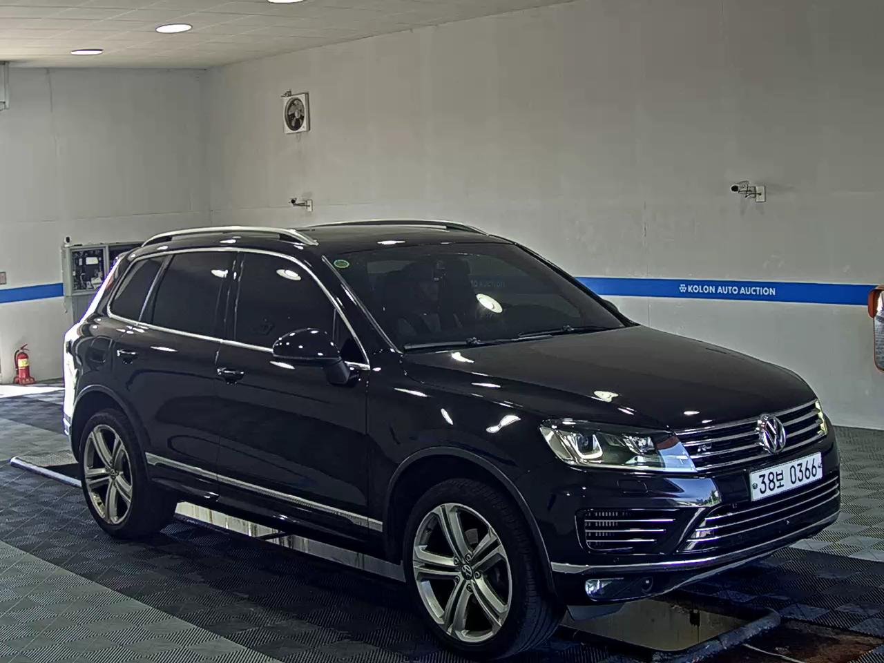 فولكس فاجن الجديد طوارق (2Nd Gen F 2016 LINE