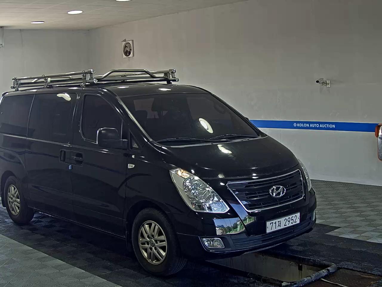 هيونداي جراند ستاركس 12 Seater غاز سمارت 2017 SMART