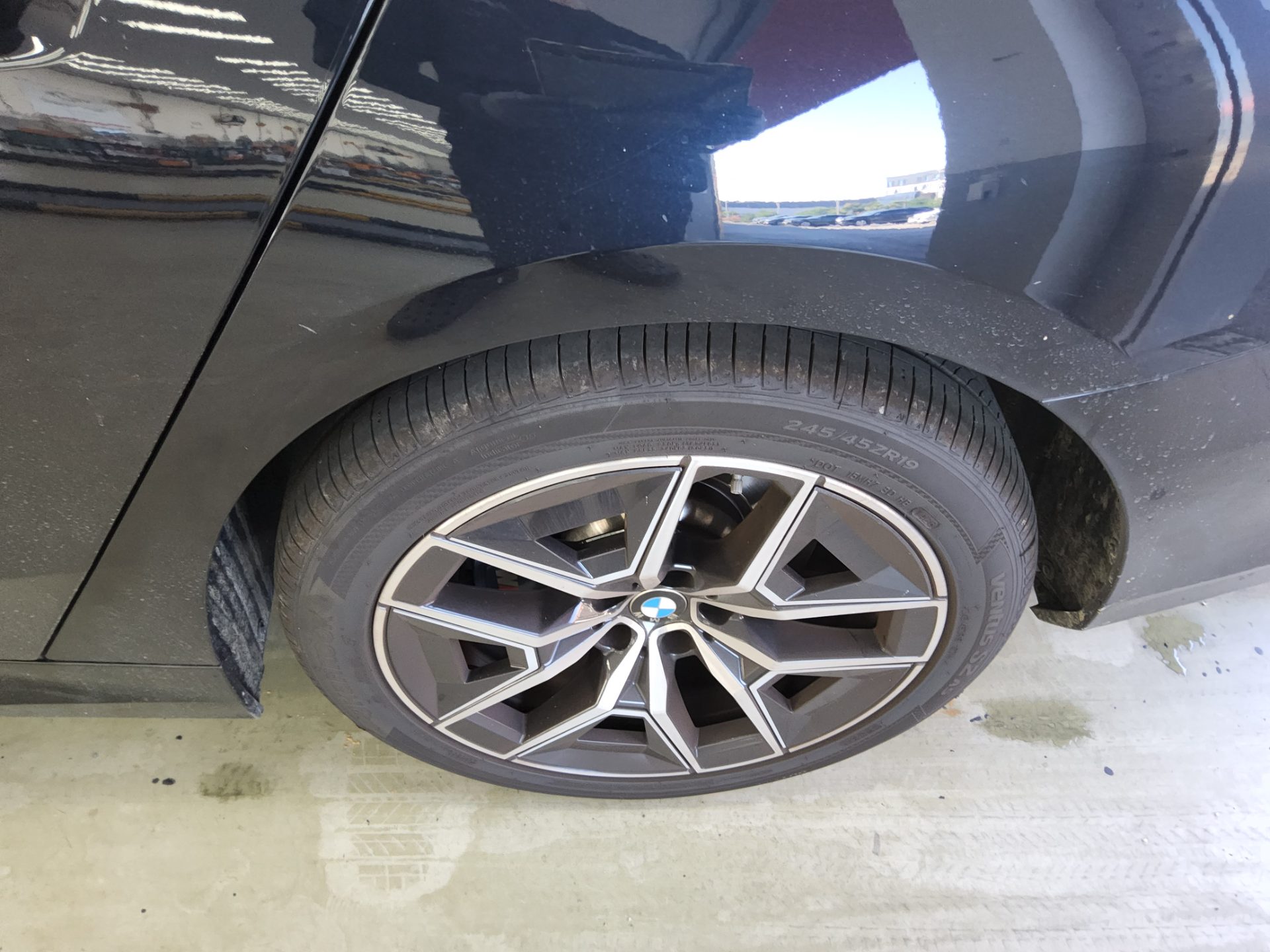 بي إم دبليو 5 Series 2025 SPORT