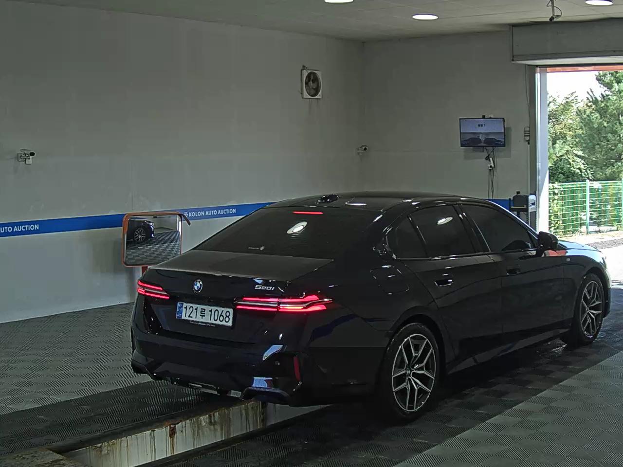 بي إم دبليو 5 Series 2025 SPORT