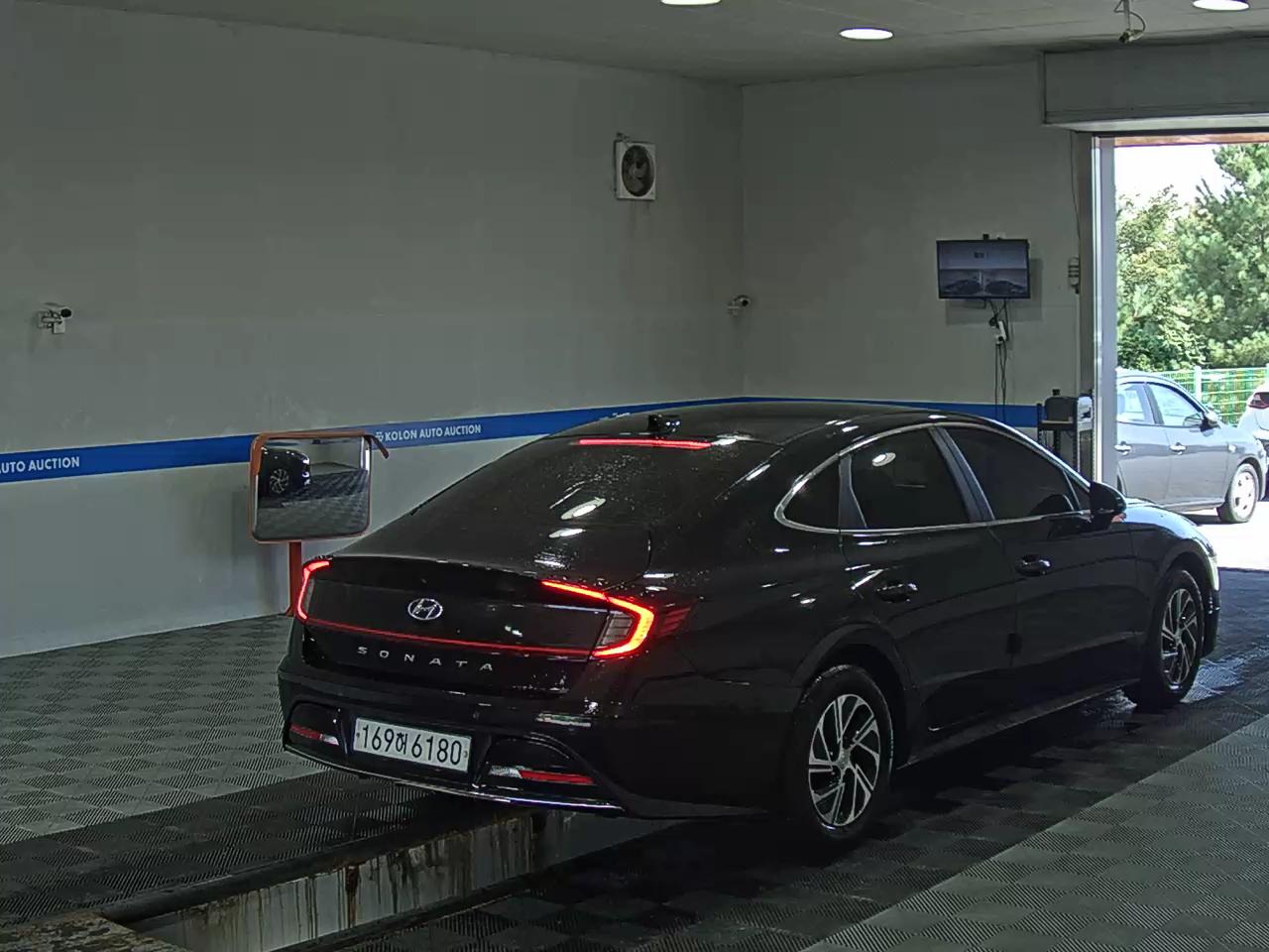 هيونداي سوناتا 2022 MODERN