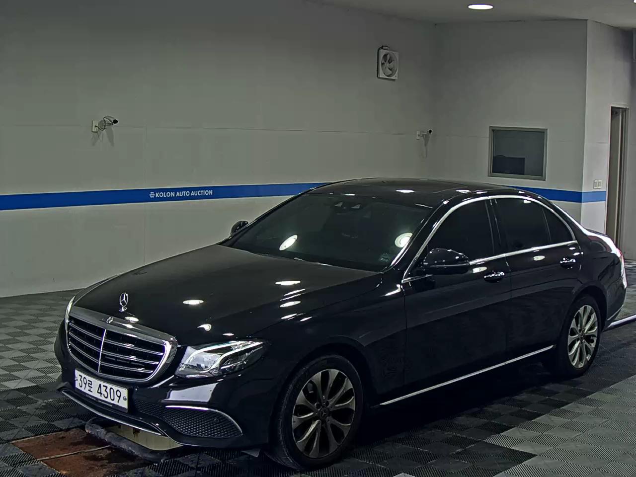 مرسيدس E-Class