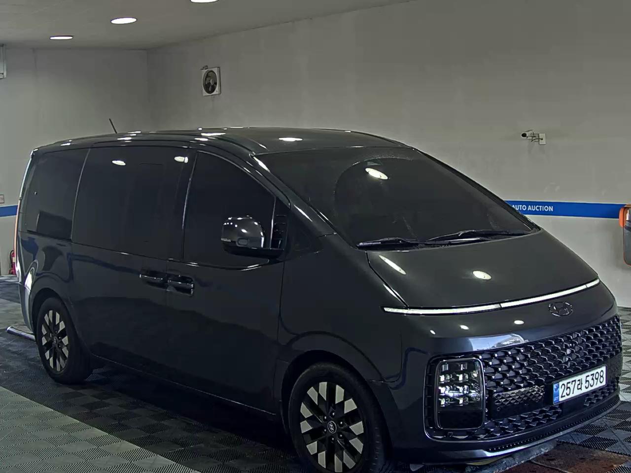 هيونداي ستاريا 2022 INSPIRATION