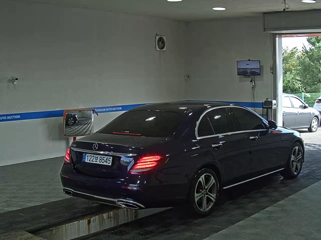 مرسيدس بنز E Class 2019 E300