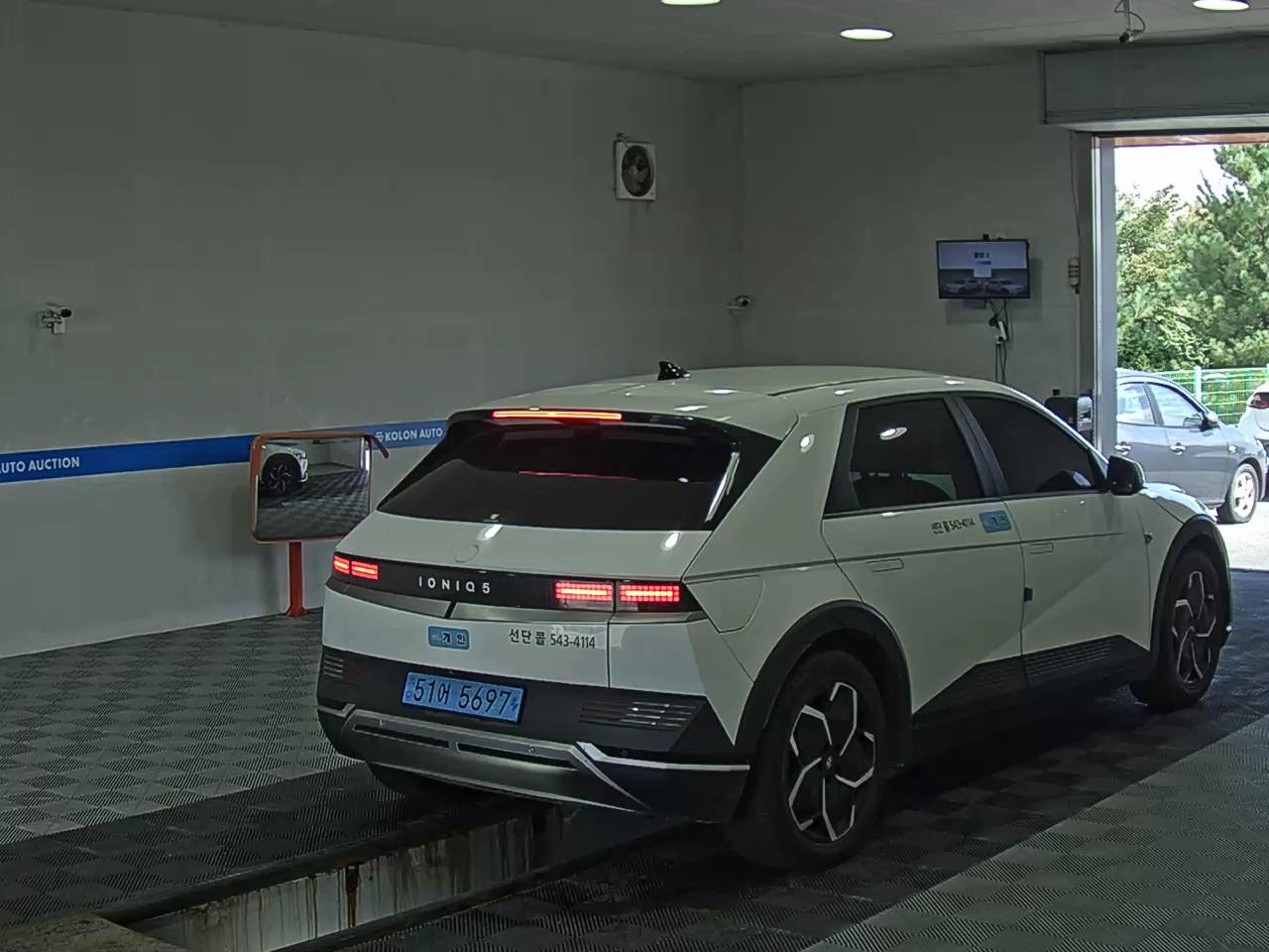 هيونداي أيونيك 2022 EV