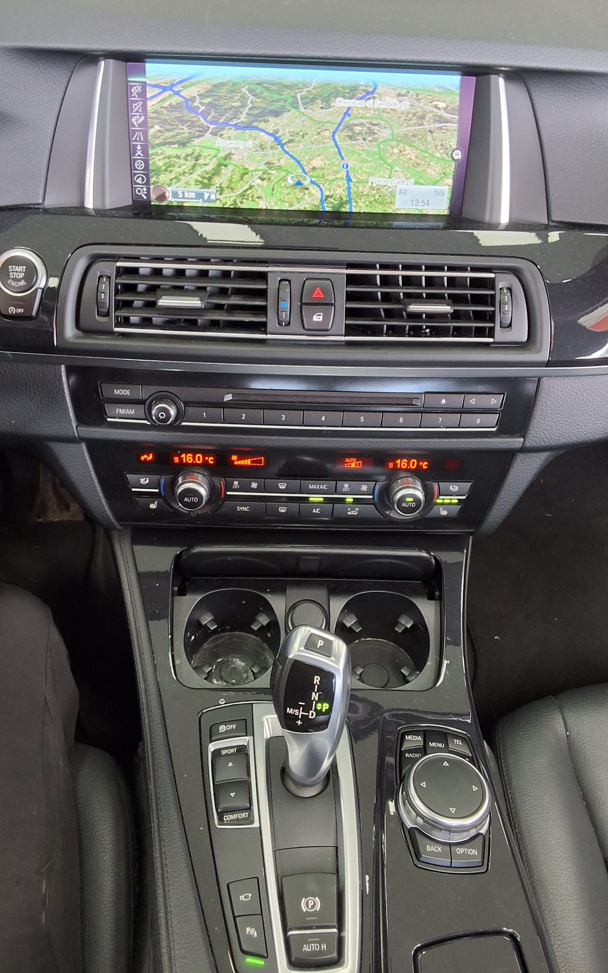 بي إم دبليو 5 Series (6Th Gen) 520D M Aerodynamic Pro 2016 520d