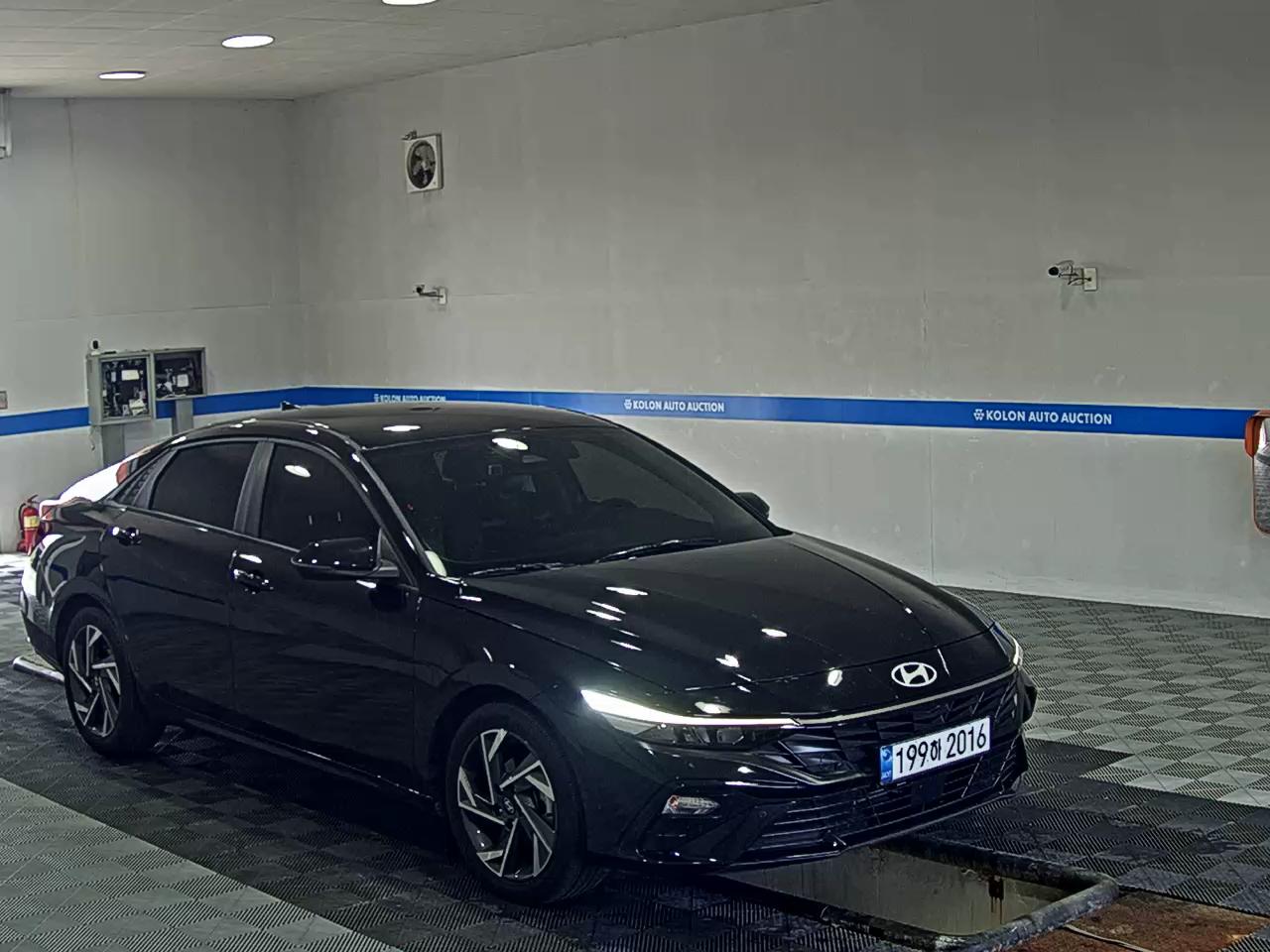 هيونداي أفانتي 2024 MODERN