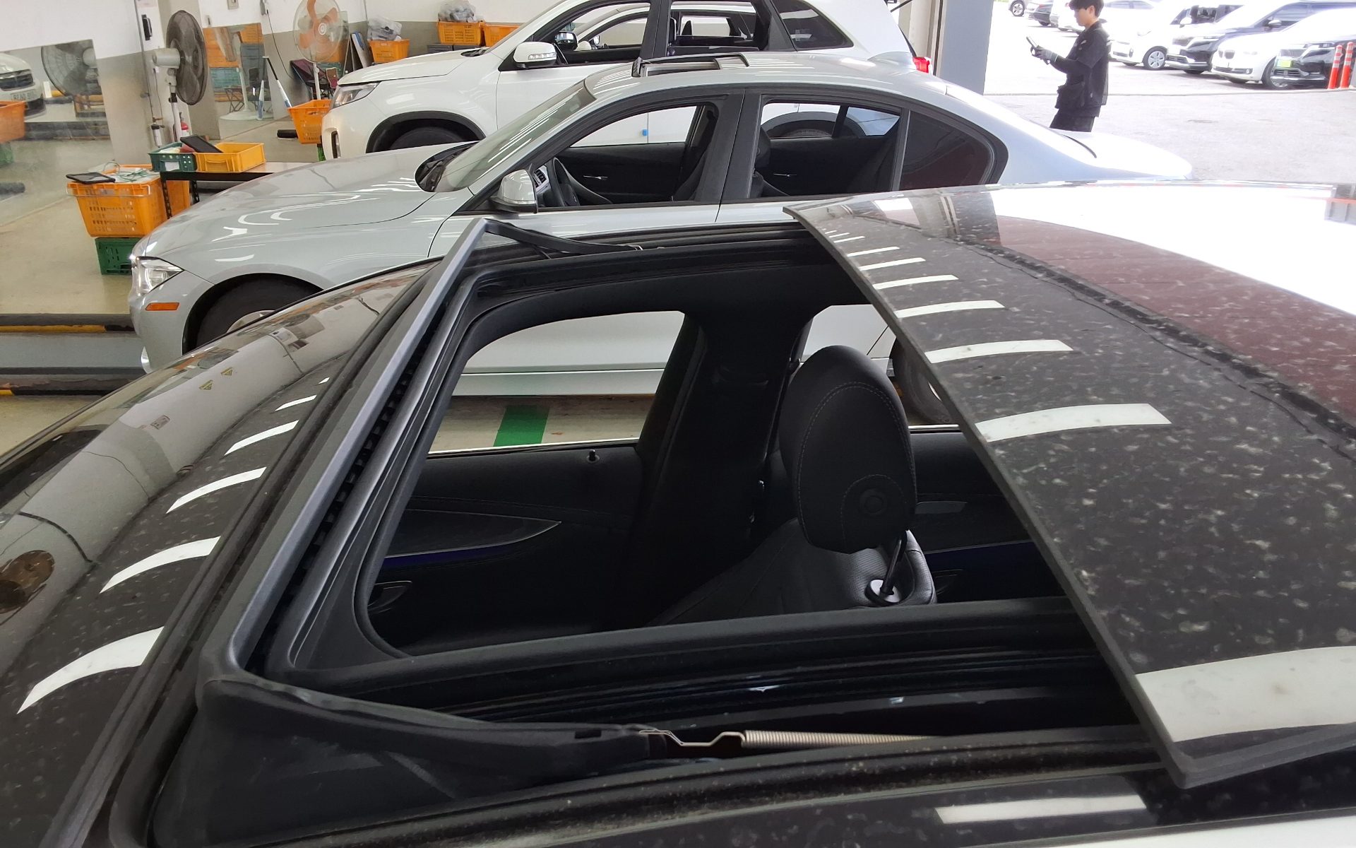 مرسيدس بنز E Class 2022 4MATIC LINE