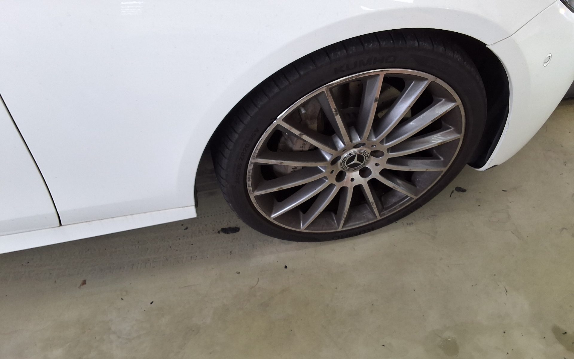 مرسيدس بنز E Class 2022 4MATIC LINE