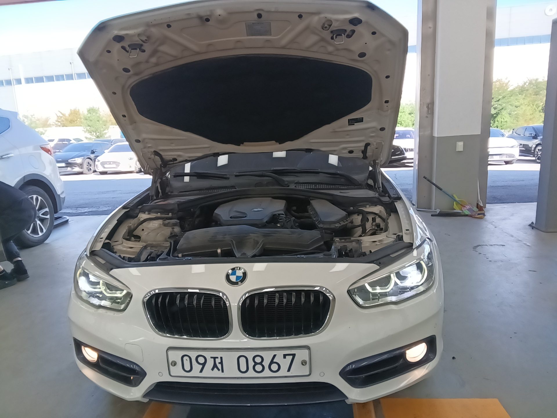 بي إم دبليو 1 Series (2Nd Gen) 5 أبواب 118D Sport Line 2016 SPORT LINE