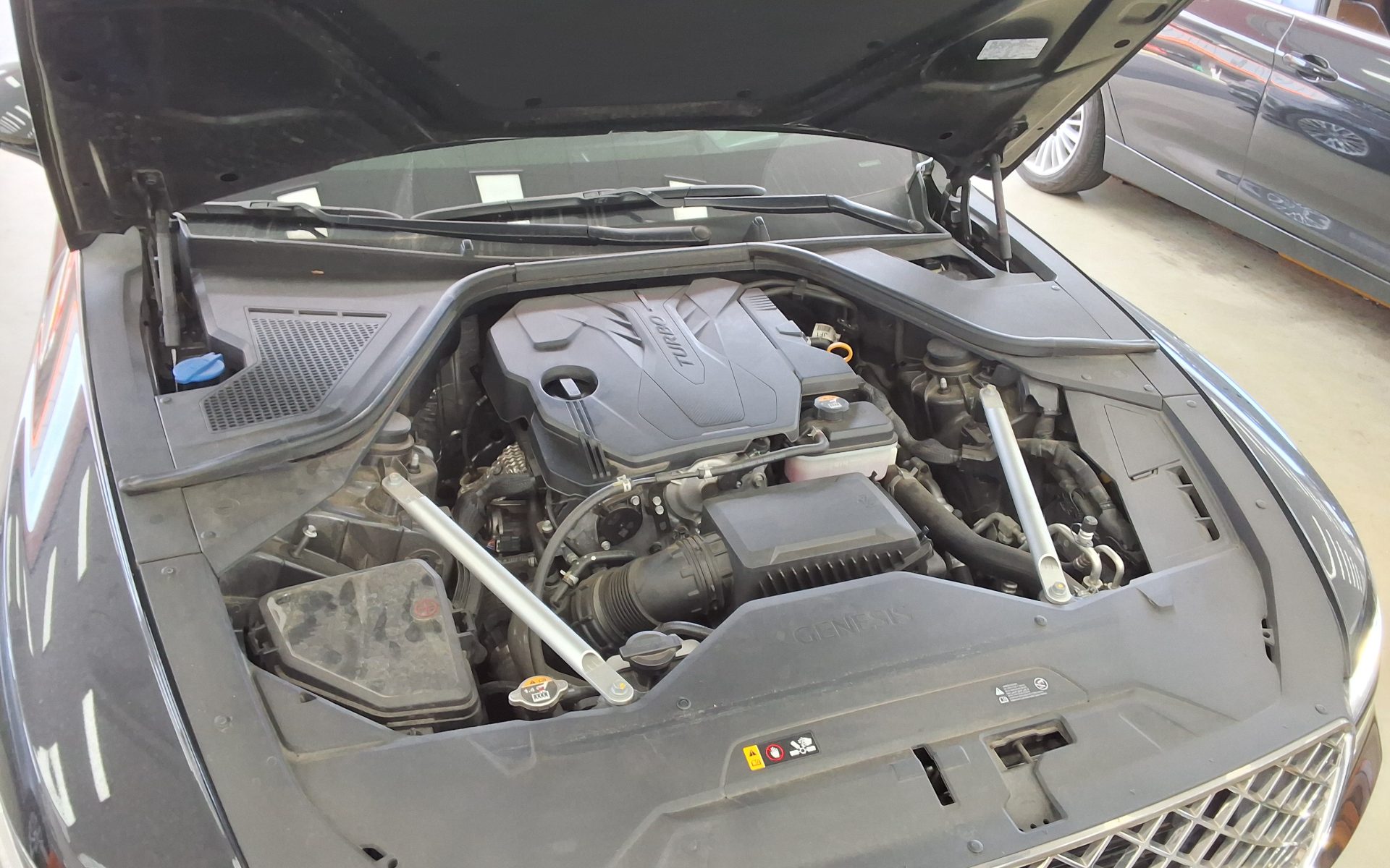 جينيسيس جي 80 2022 دفع رباعي BASE