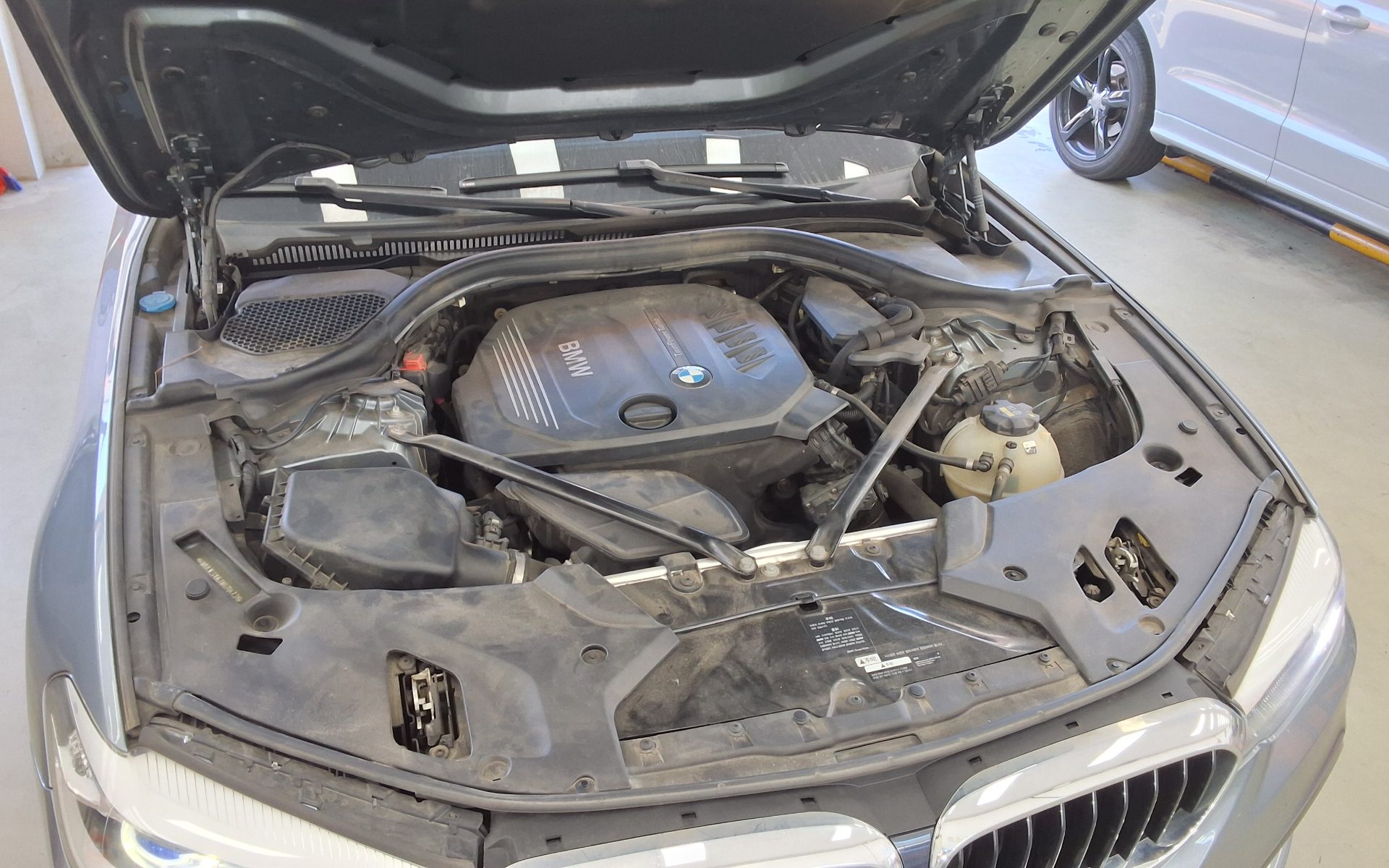 بي إم دبليو 5 Series (7Th Gen) 520D M Sport Pack سبيشل 2018 SPORT SPECIAL