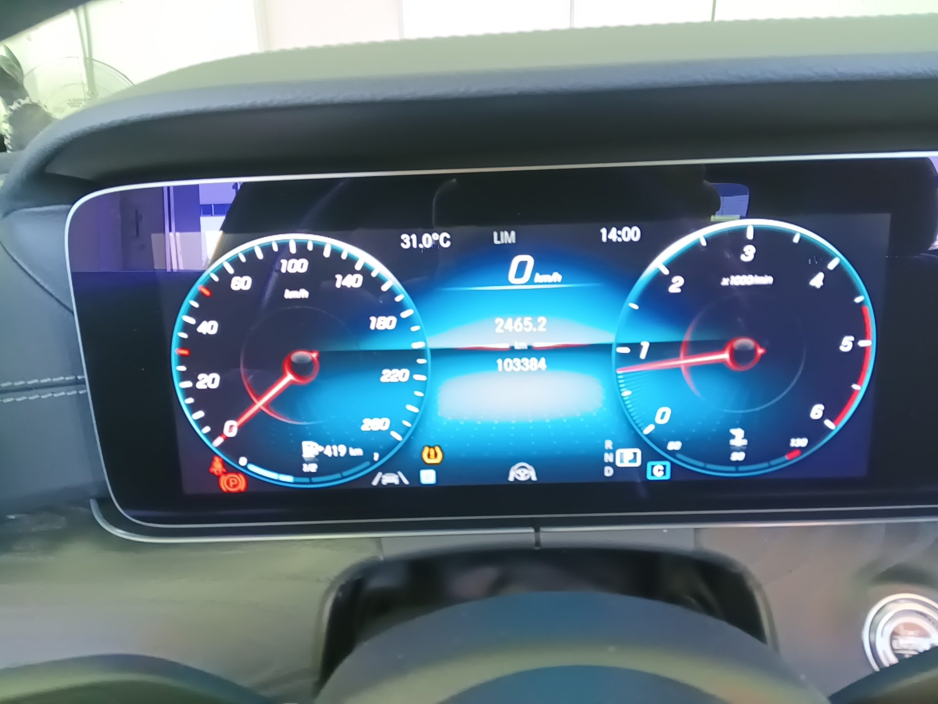 مرسيدس بنز E Class 2021 E220d 4MATIC LINE