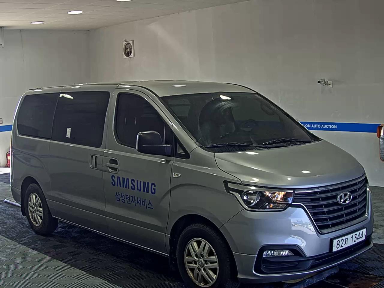 هيونداي جراند ستاركس 2021 VAN SMART