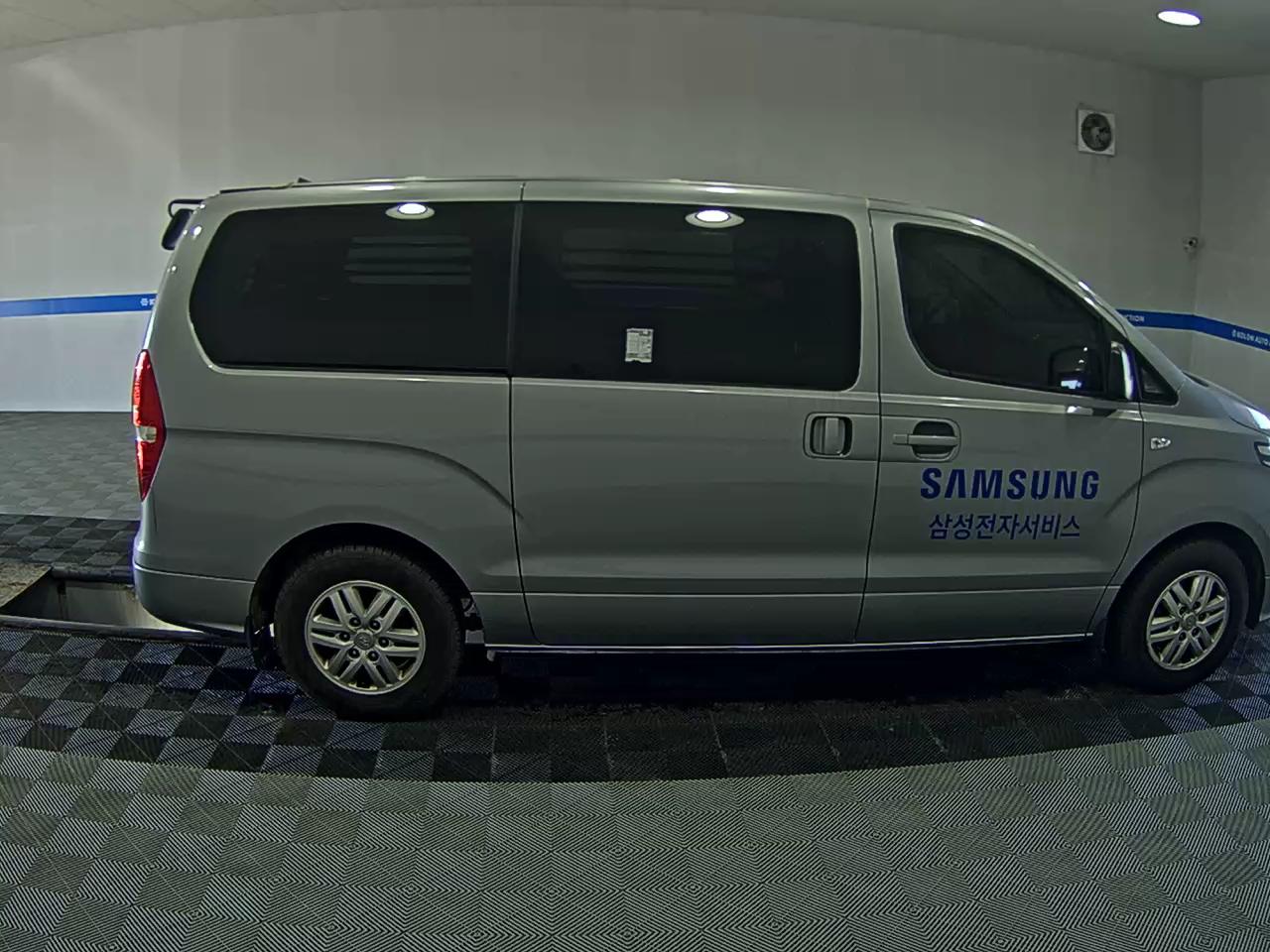 هيونداي جراند ستاركس 2021 VAN SMART