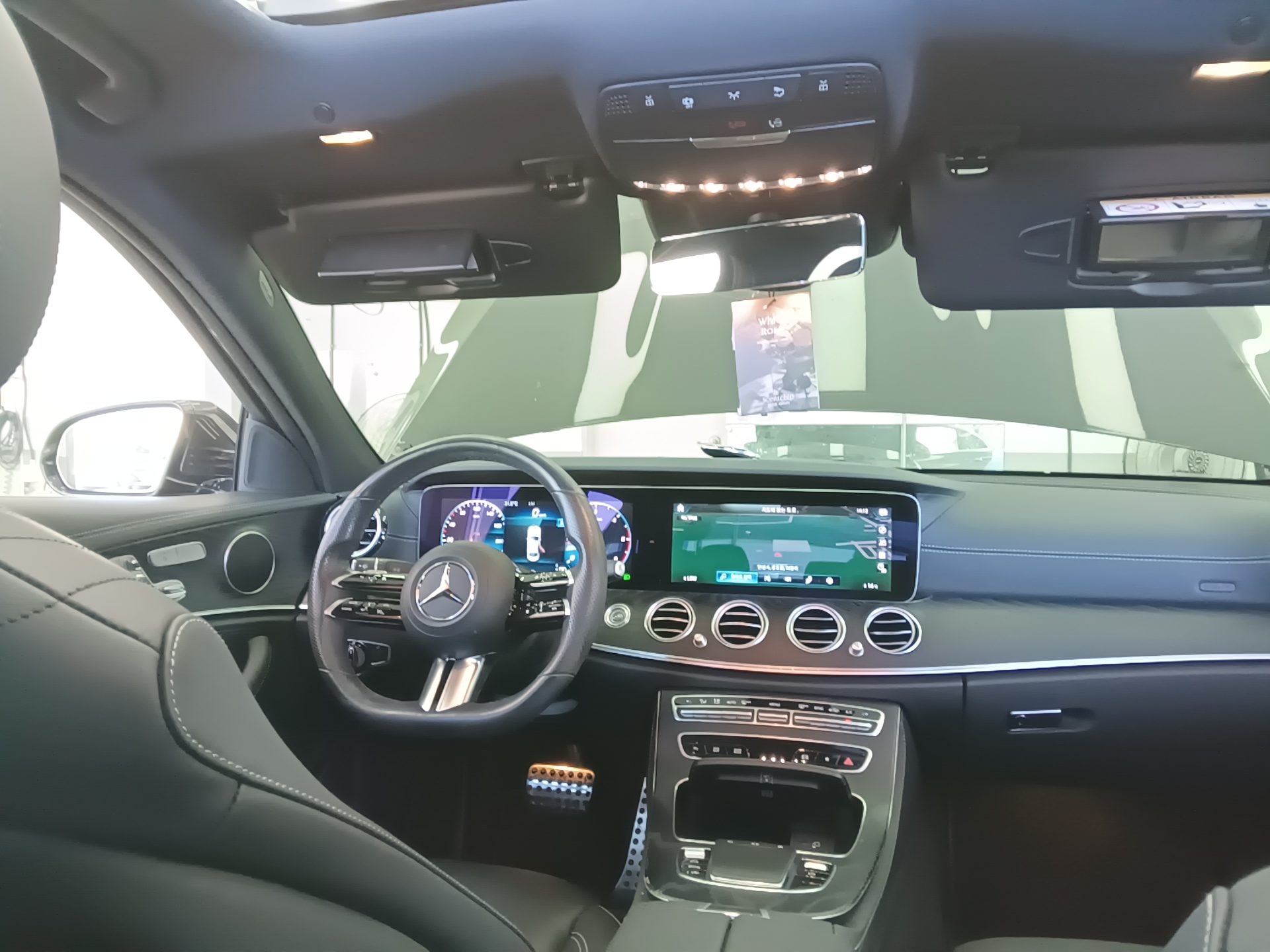 مرسيدس بنز E Class 2021 E220d 4MATIC LINE