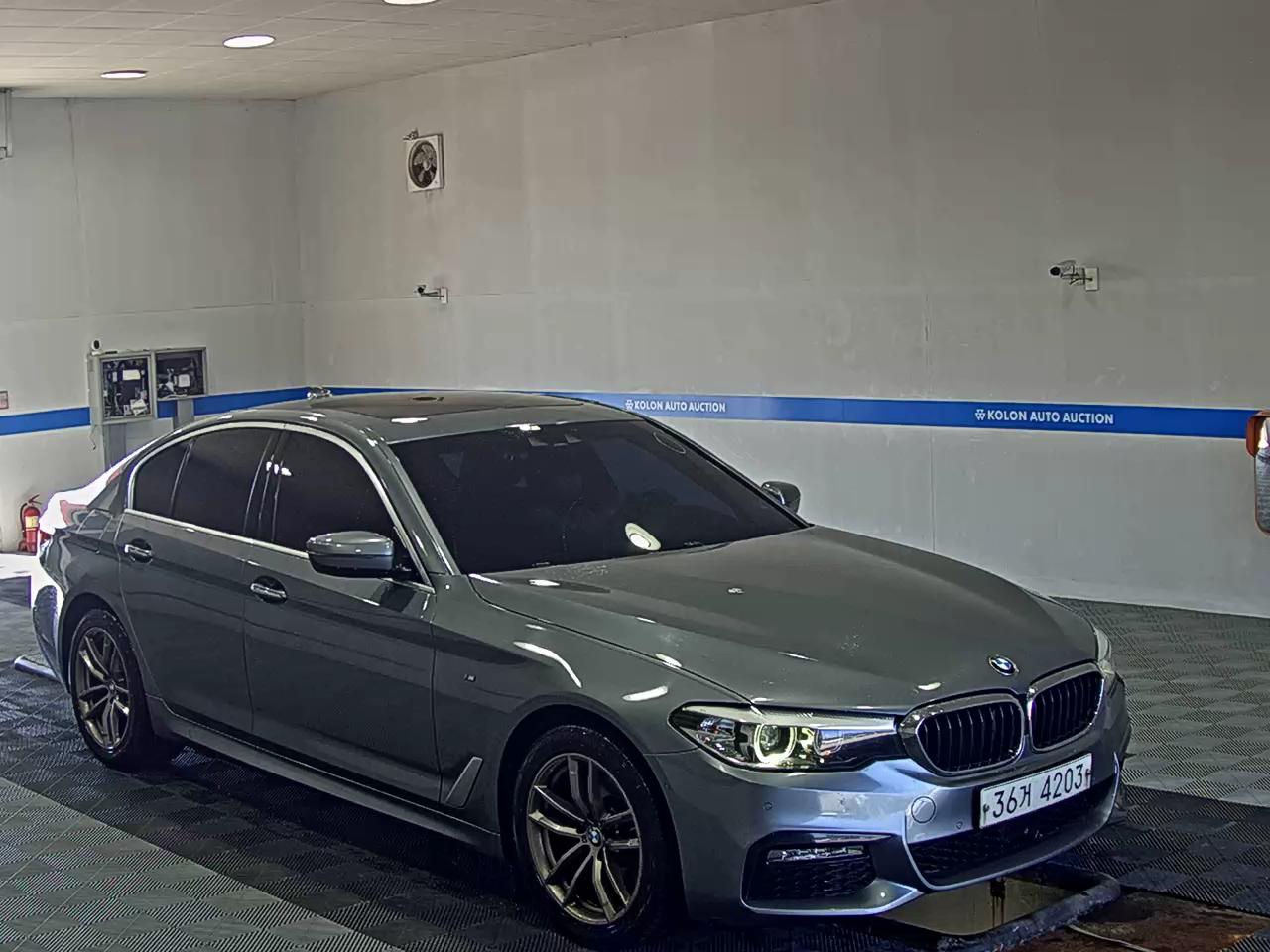بي إم دبليو 5 Series (7Th Gen) 520D M Sport Pack سبيشل 2018 SPORT SPECIAL