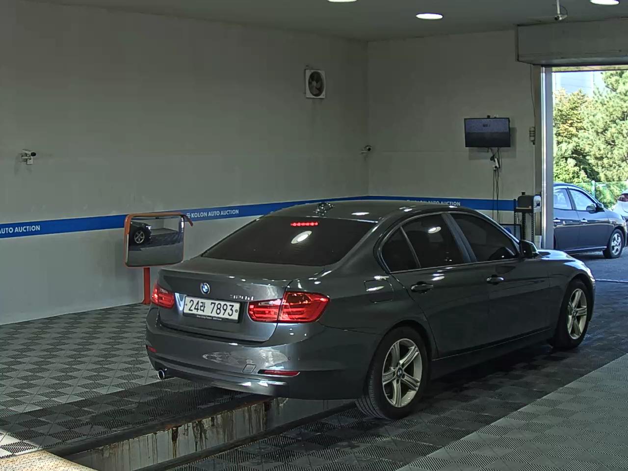 بي إم دبليو 3 Series 2015 320d
