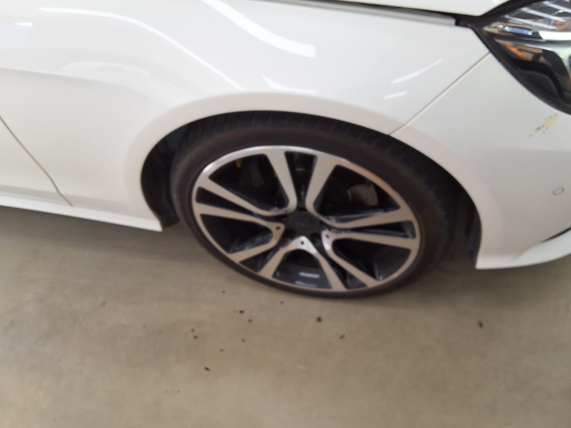 مرسيدس بنز E Class 2015 SPORT