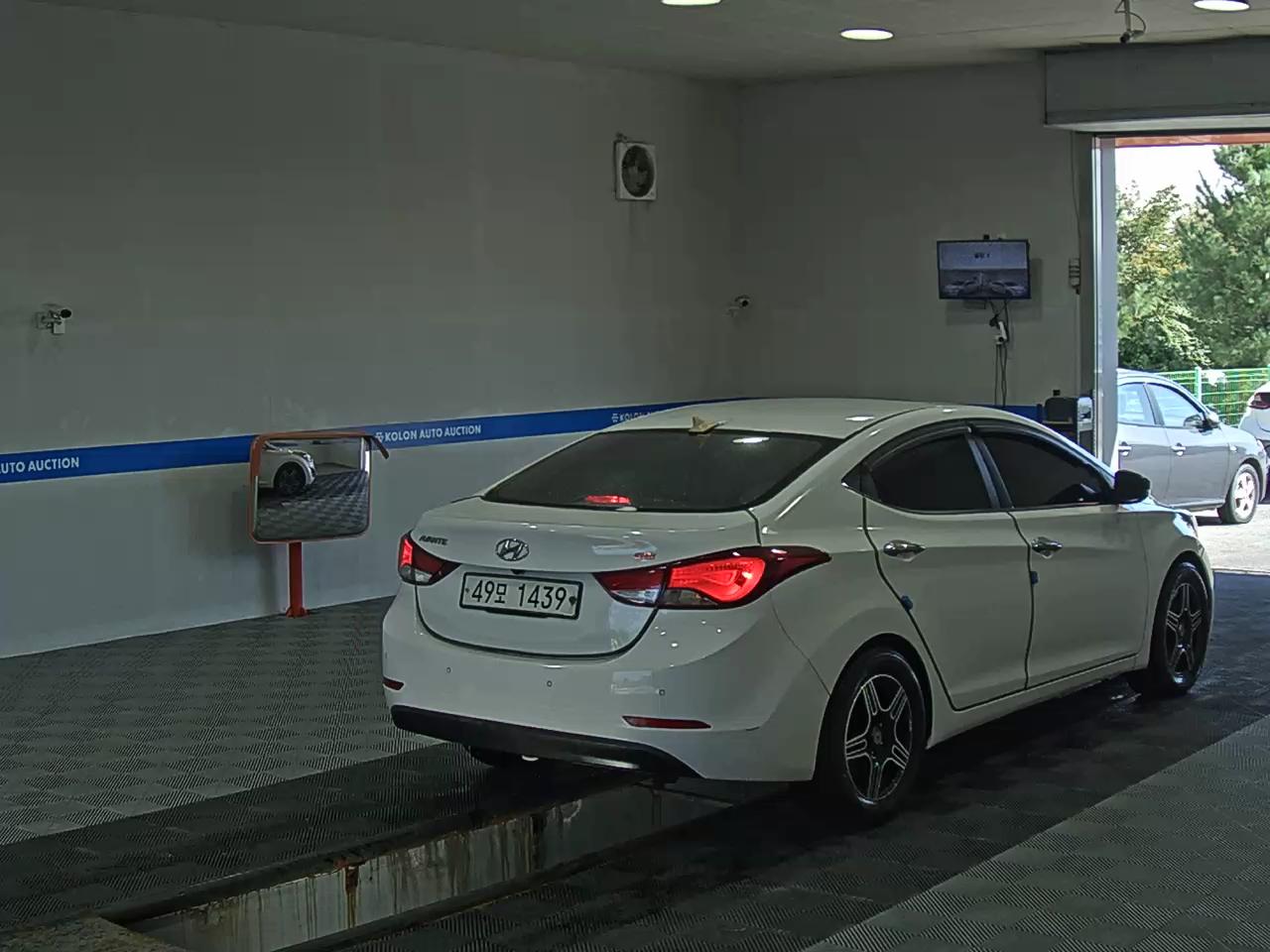 هيونداي أفانتي 2015 SMART