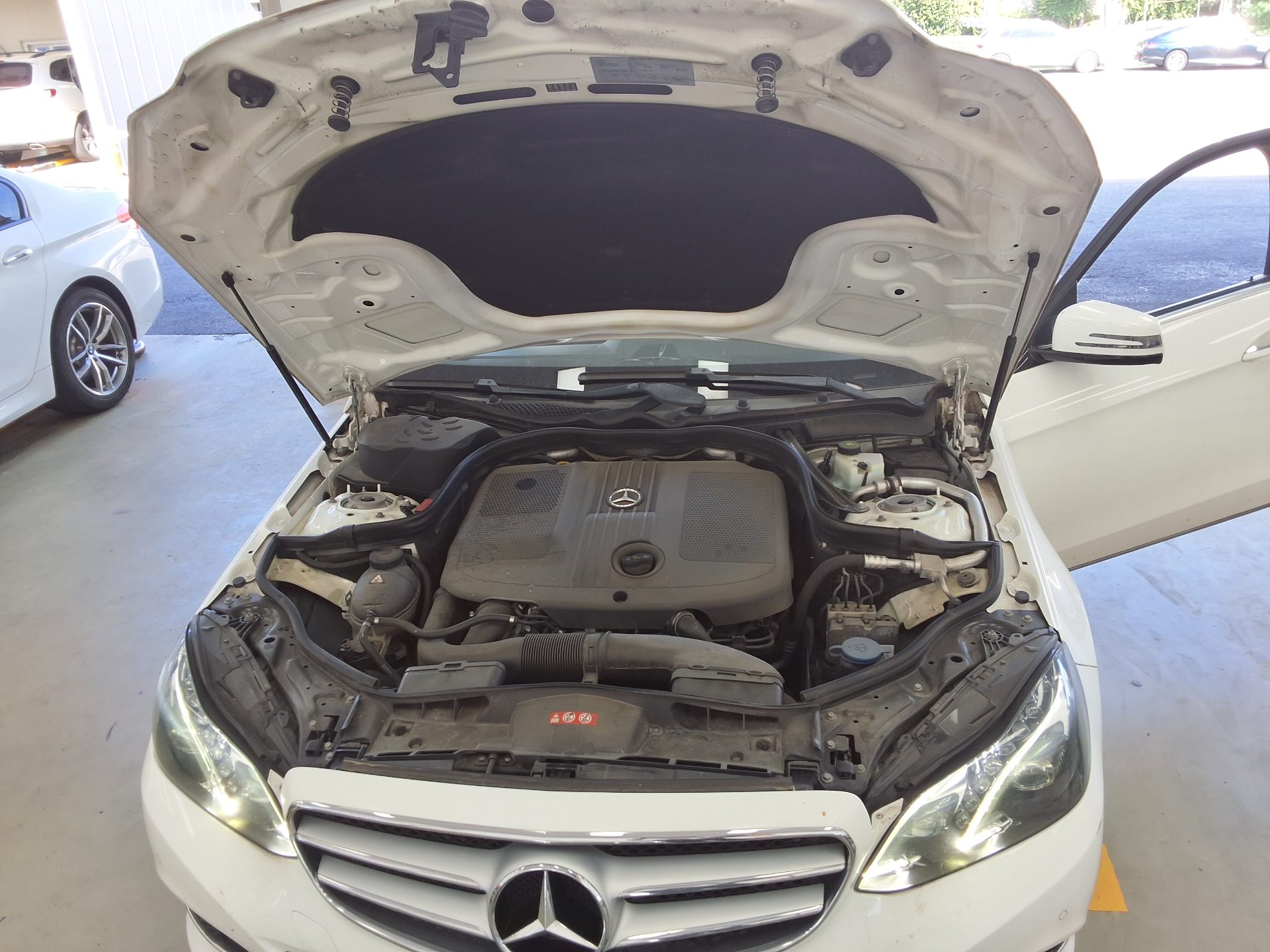 مرسيدس بنز E Class 2015 E220