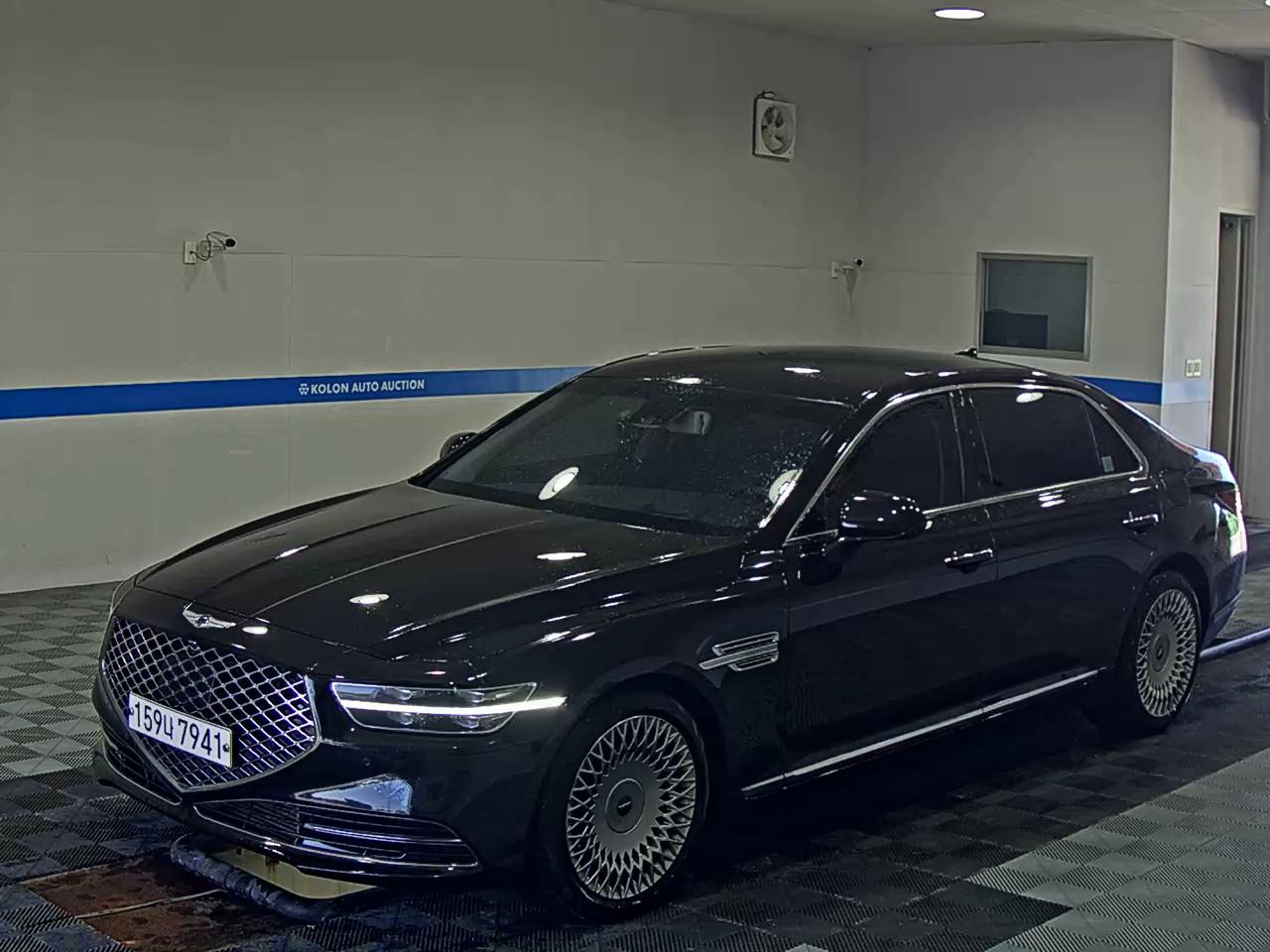 جينيسيس G90