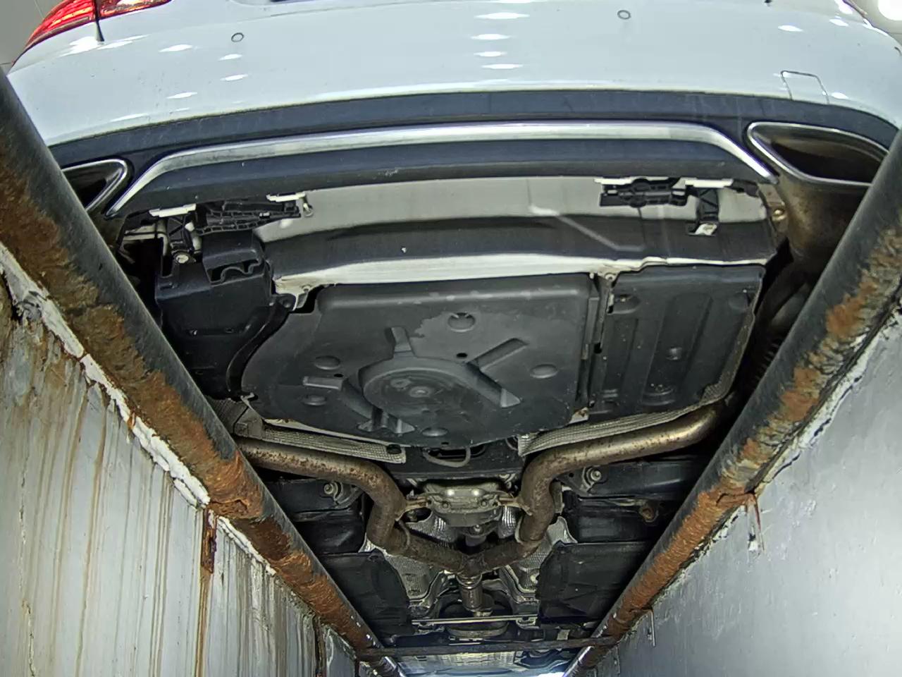 مرسيدس بنز E Class 2015 E220