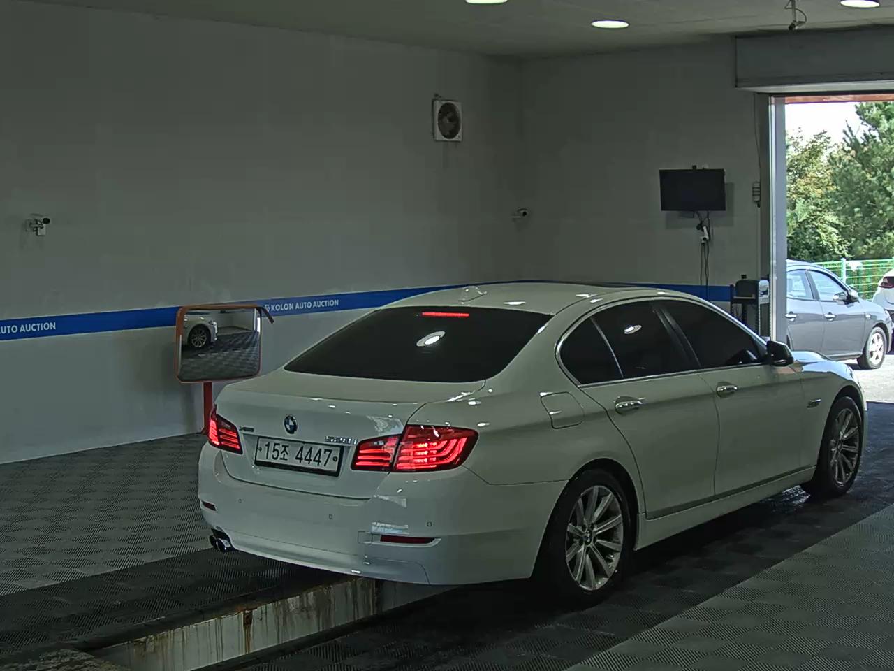 بي إم دبليو 5 Series 2014 528i