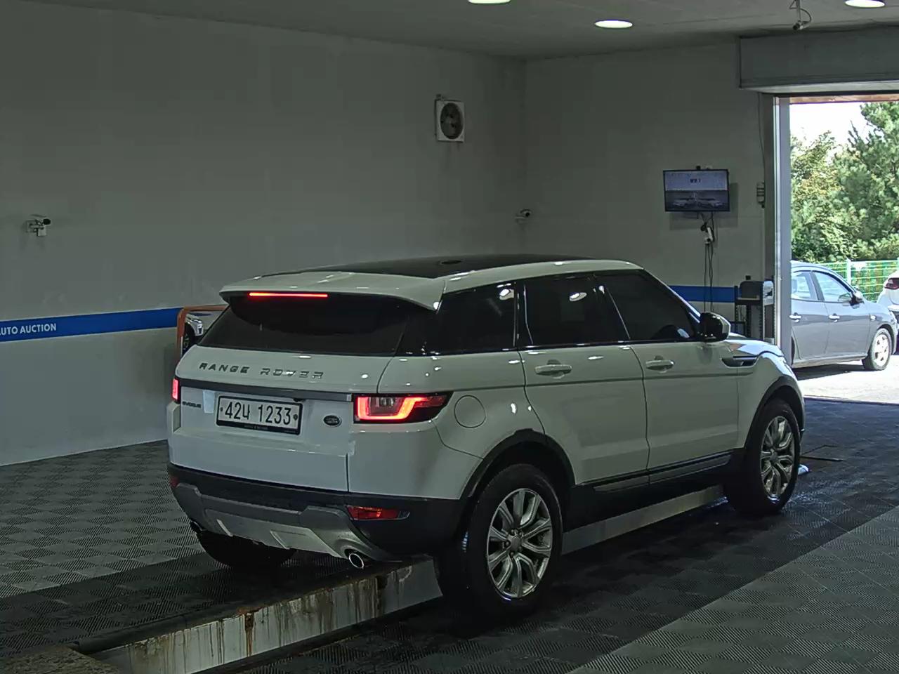 لاند روفر رينج روفر Evoque 2018 SE