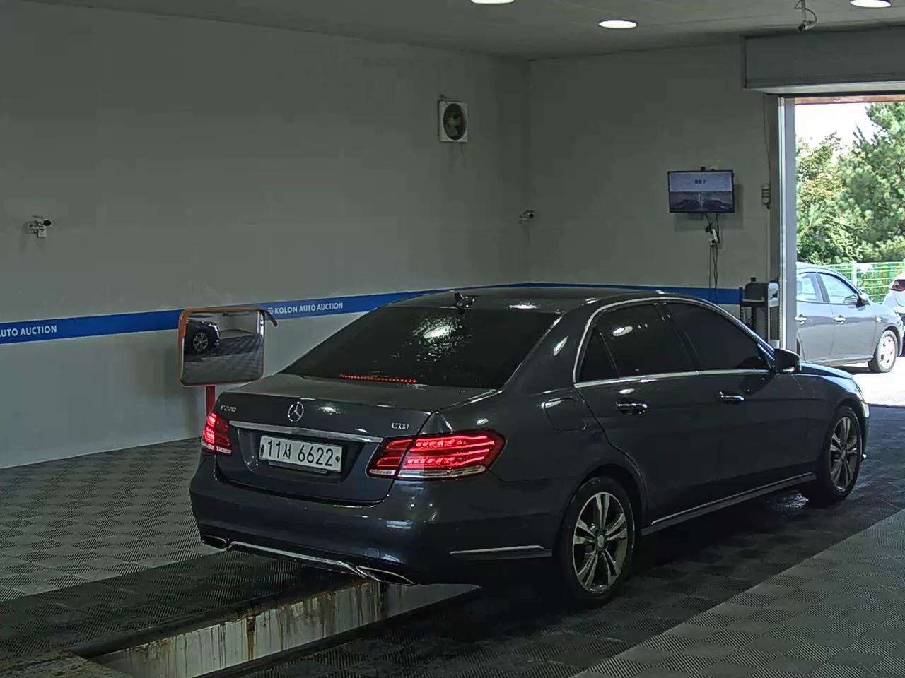 مرسيدس بنز E Class 2016 E220