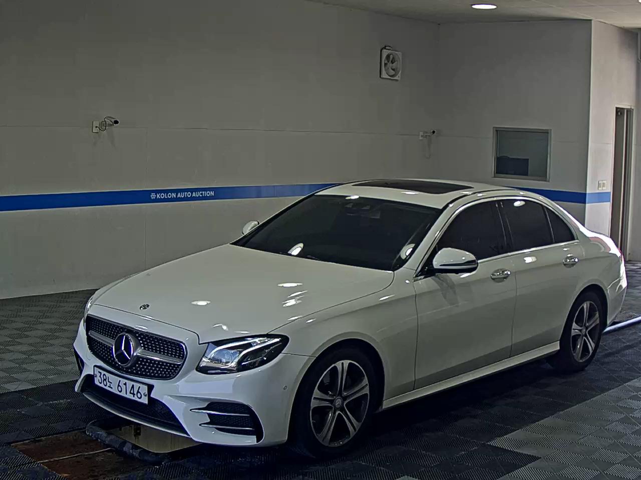 مرسيدس E-Class