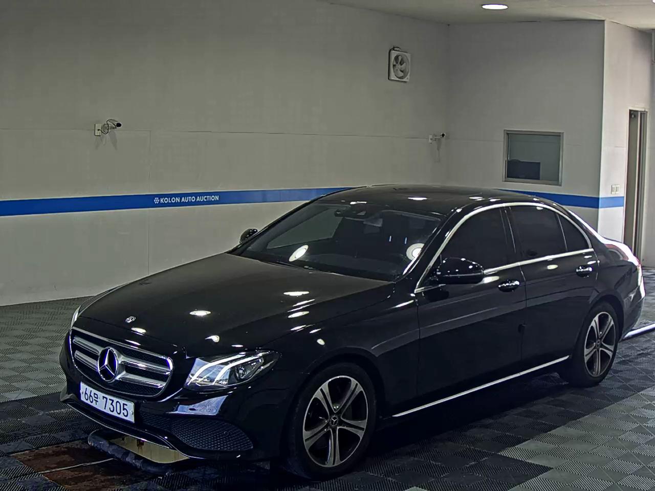 مرسيدس E-Class