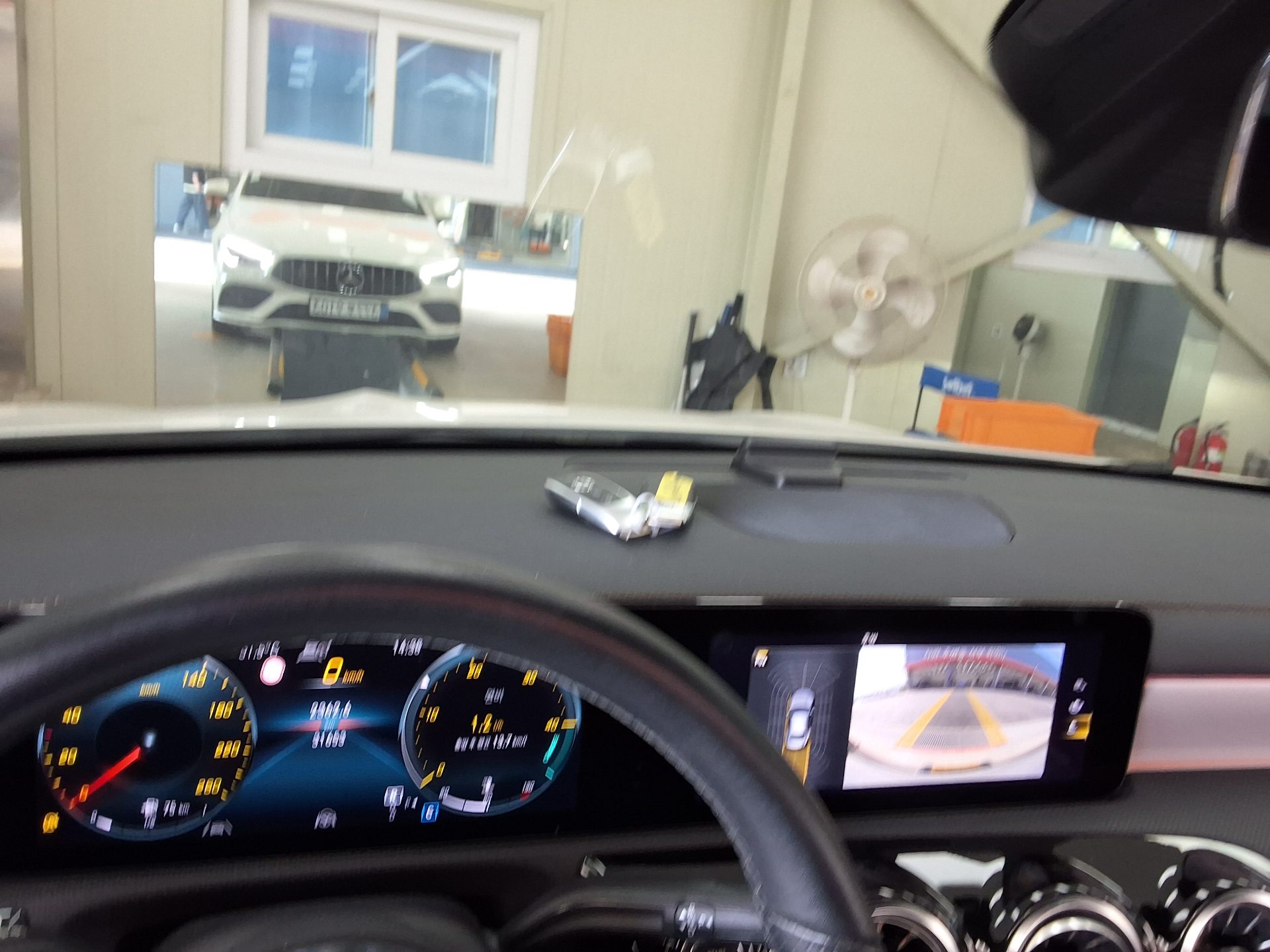 مرسيدس بنز سي إل إيه Class 2022 4MATIC