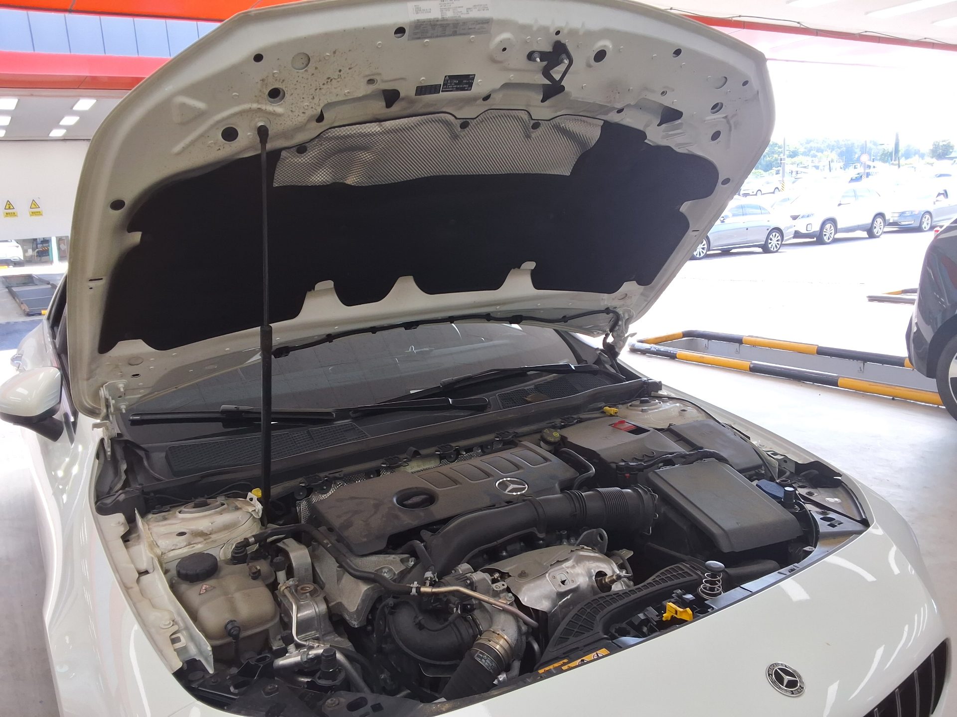 مرسيدس بنز سي إل إيه Class 2022 4MATIC