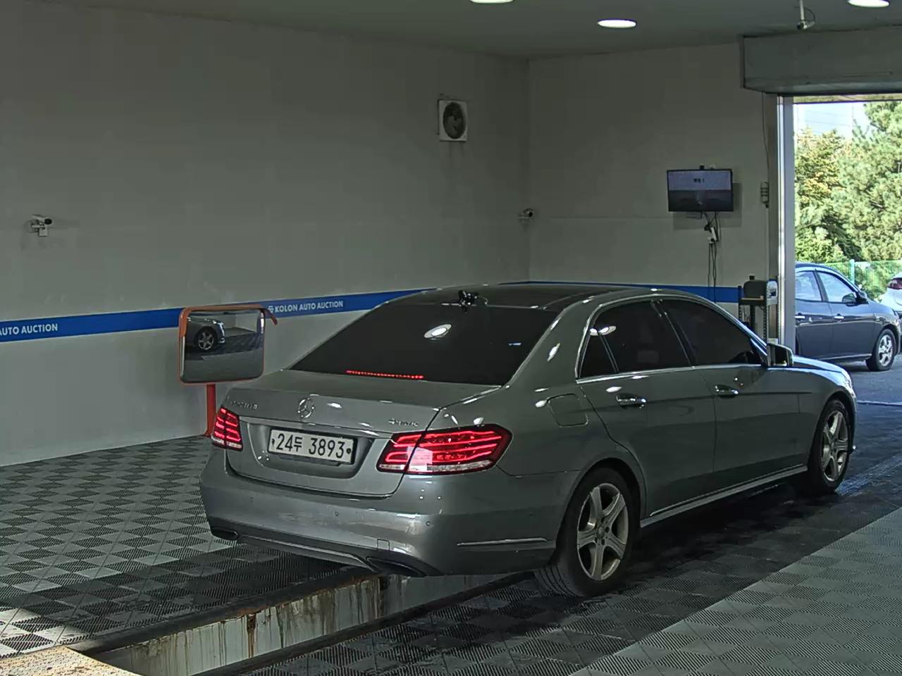 مرسيدس بنز E Class 2014 4MATIC