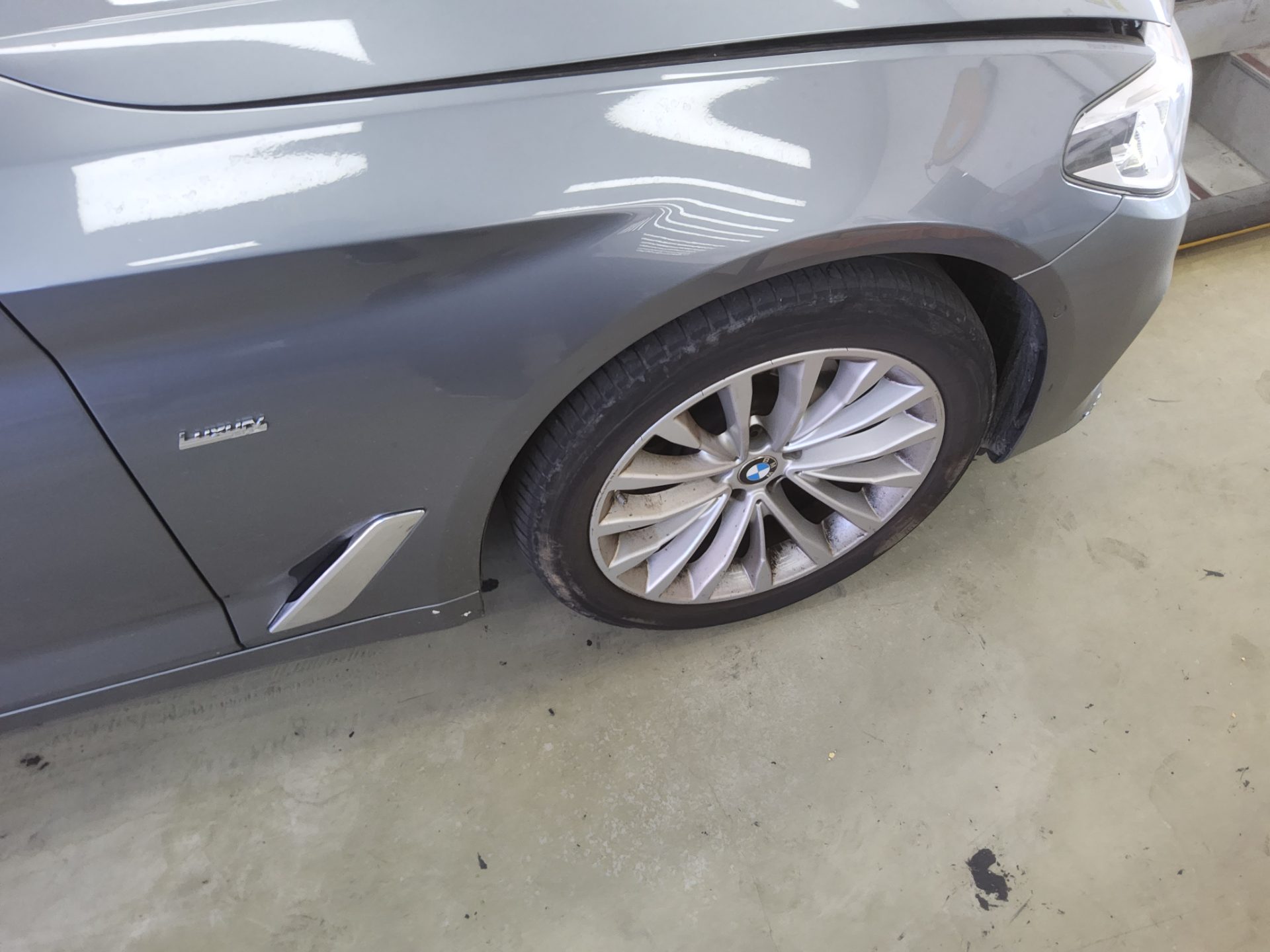 بي إم دبليو 5 Series 2018 فاخر LINE SPECIAL