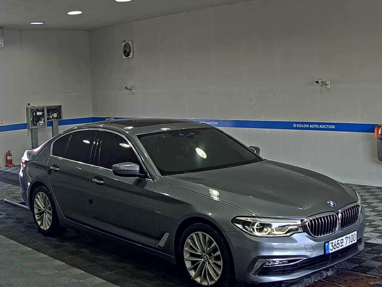 بي إم دبليو 5 Series 2018 فاخر LINE SPECIAL