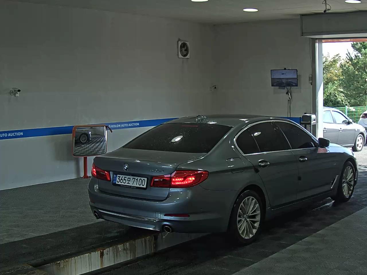 بي إم دبليو 5 Series 2018 فاخر LINE SPECIAL