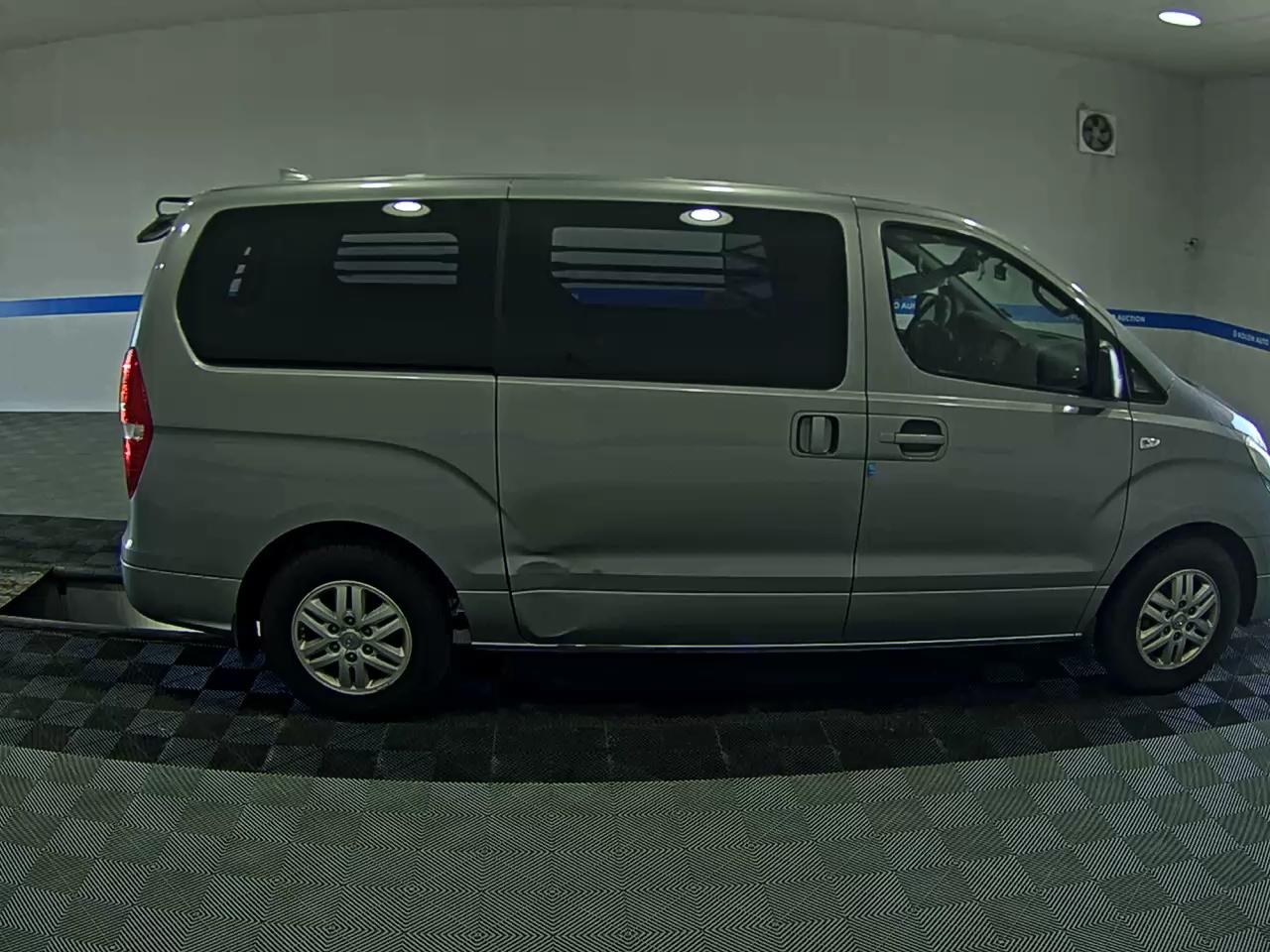 هيونداي جراند ستاركس 2018 VAN SMART