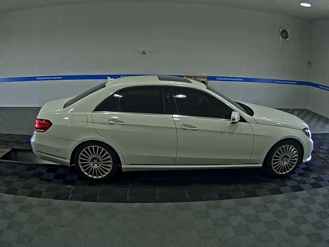 مرسيدس بنز E Class 2016 E300