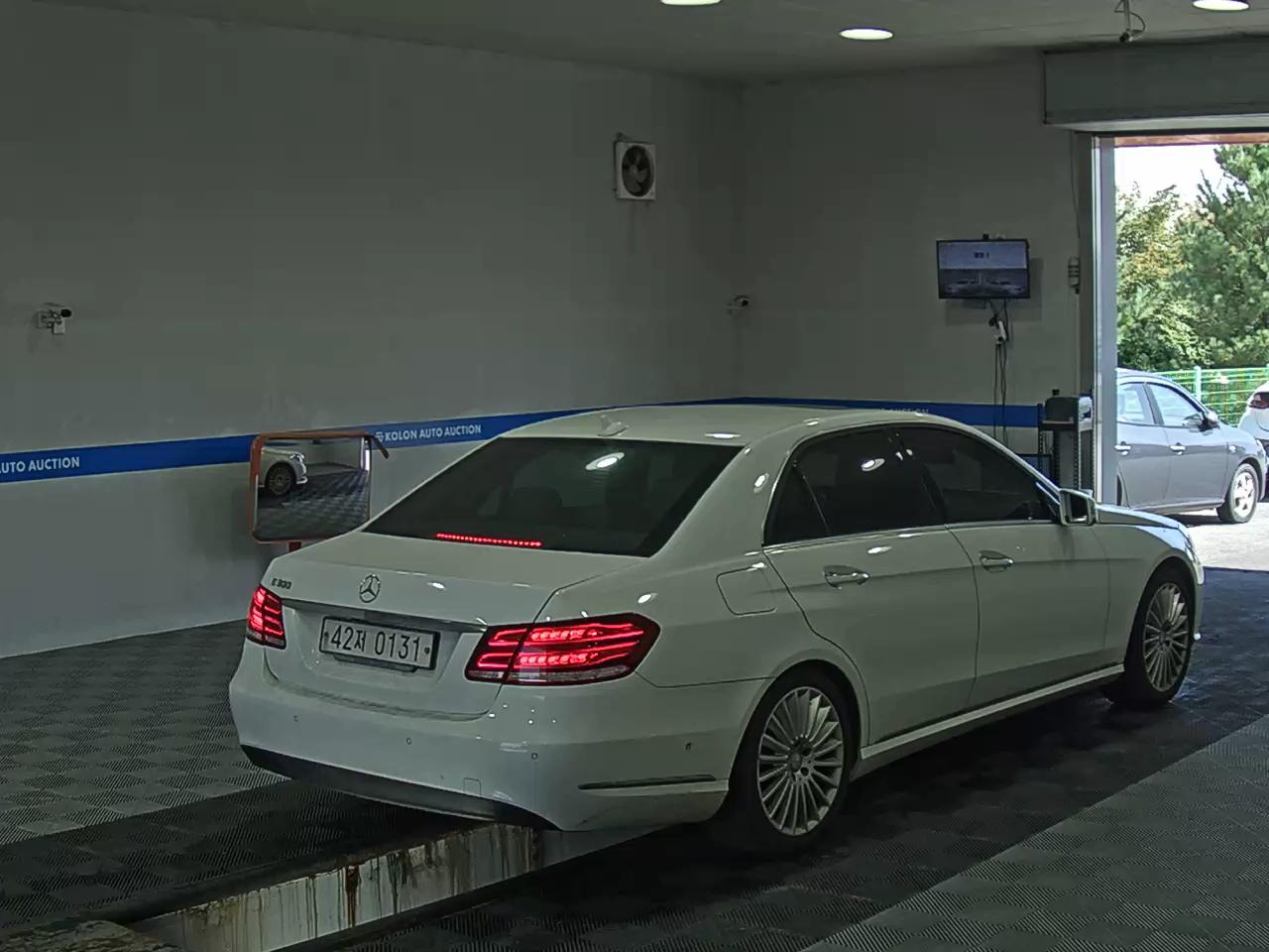 مرسيدس بنز E Class 2016 E300
