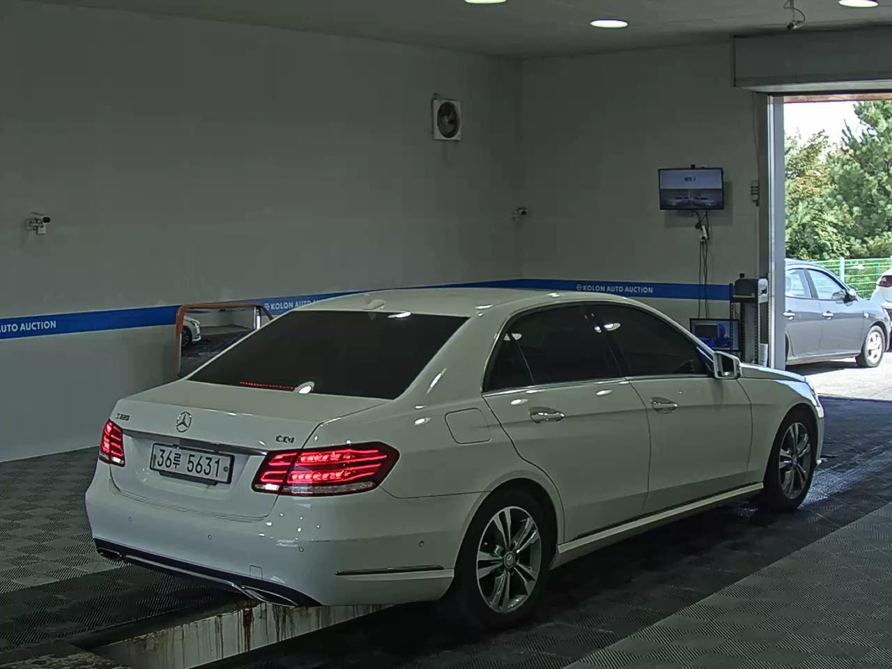مرسيدس بنز E Class 2016 E220