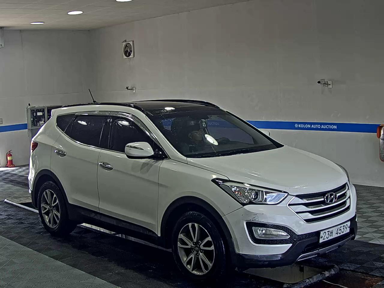 هيونداي سانتا في 2013 MODERN